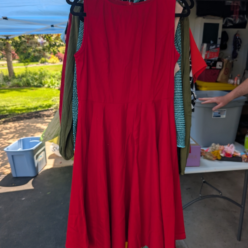Elegant Red Sleeveless Dress